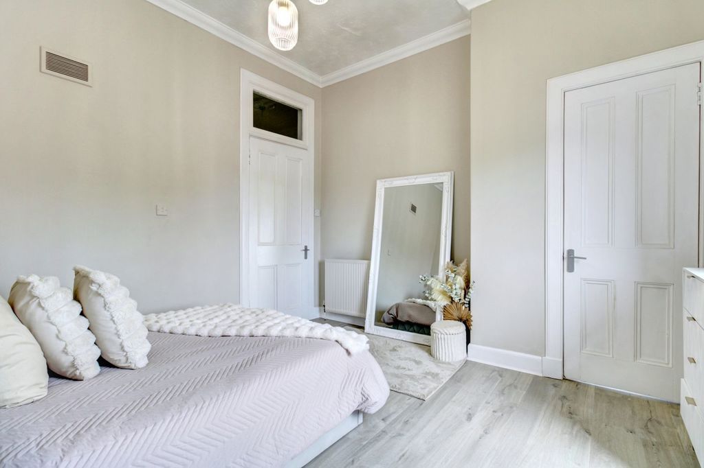 Additional image 14 of 2 bed flat for saleGlasgow Road, Dumbarton G82