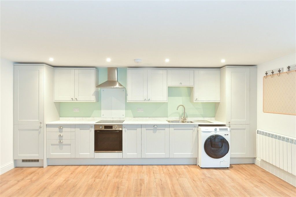 Property photo 1 of 9 Kitchen/ Lounge/Diner