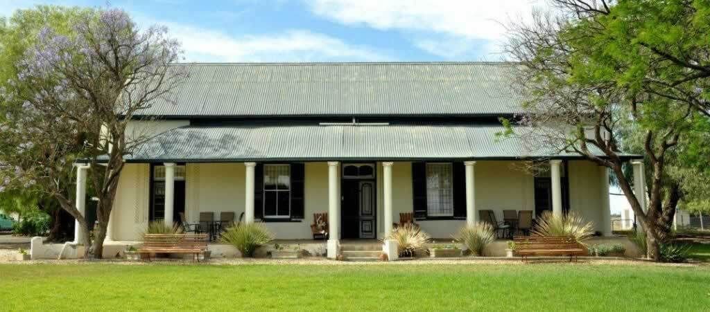 Property photo 3 of 131
