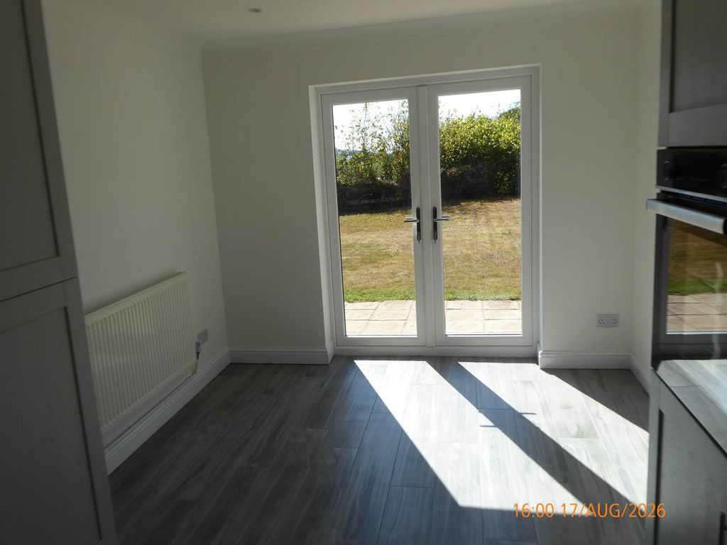 Property photo 2 of 9 P1200682