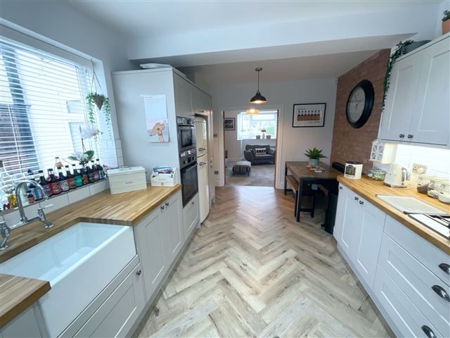 Property photo 2 of 21 Kitchen/Diner