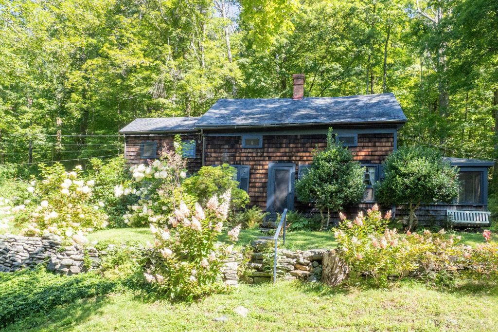 Property photo 1 of 31