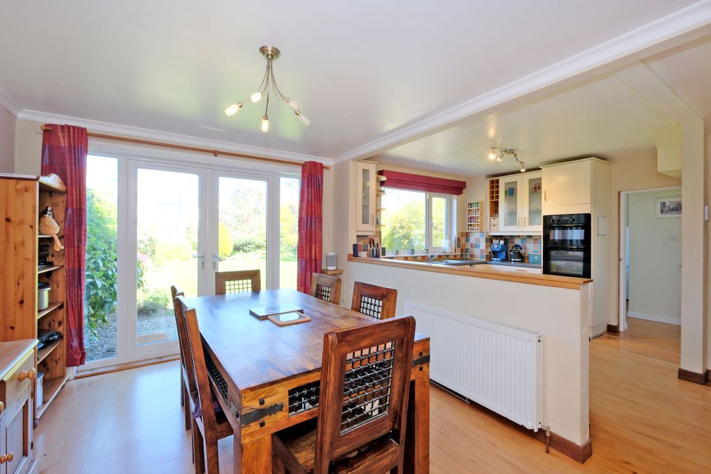 Property photo 3 of 35
