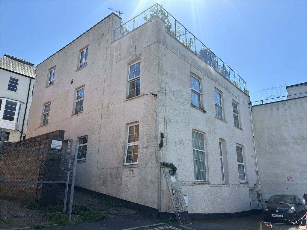 Property photo 1 of 10 Picture No. 11