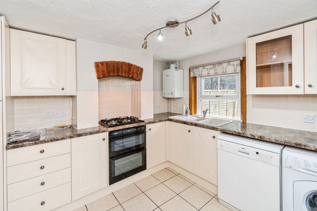 Property photo 3 of 16 Pbox-Img.Jpg