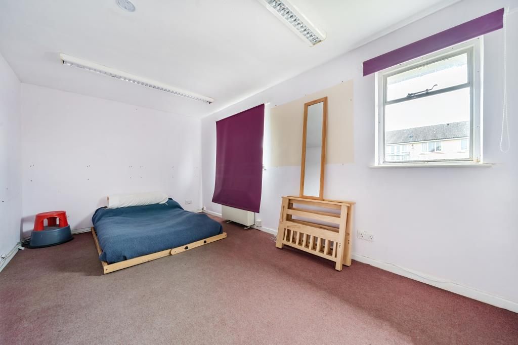 Property photo 3 of 11 Bedroom