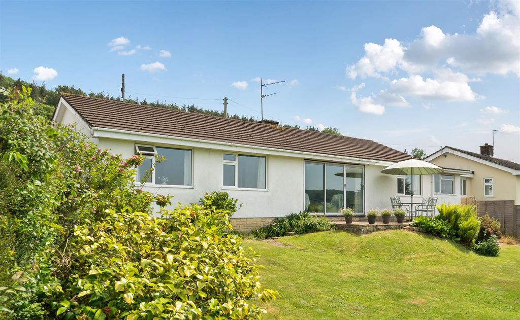 Property photo 1 of 30 Main Cropped.Jpg