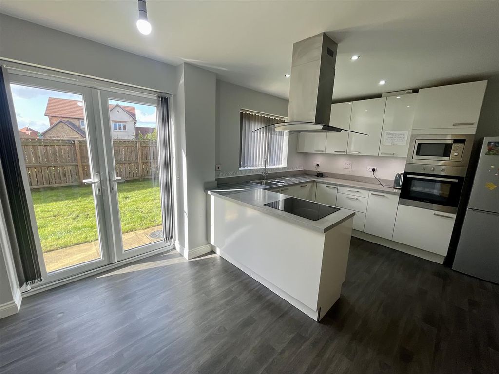 Property photo 3 of 19 Kitchen/Diner