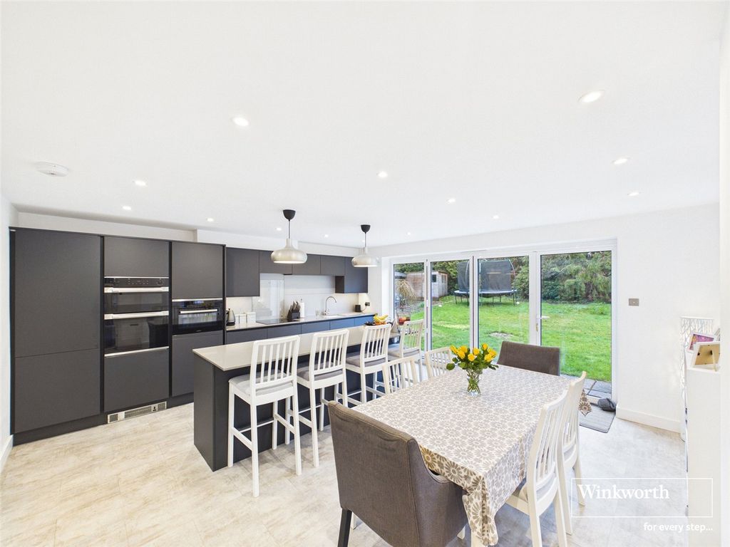 Property photo 3 of 21 Picture No. 08