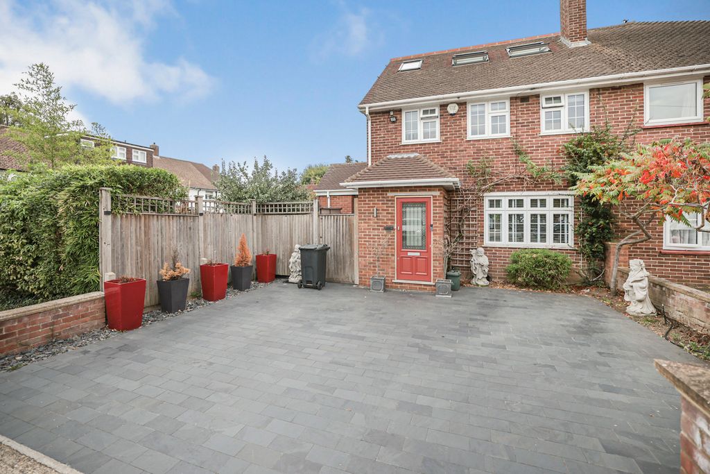 Property photo 1 of 17 Pbox-Img.Jpg