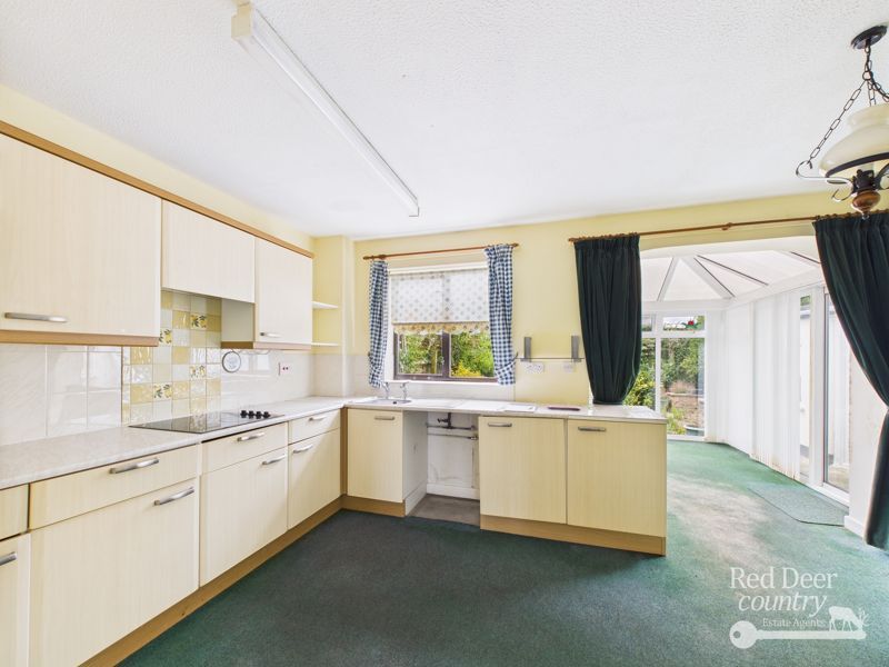 Property photo 2 of 14 Kitchen/Dining Room