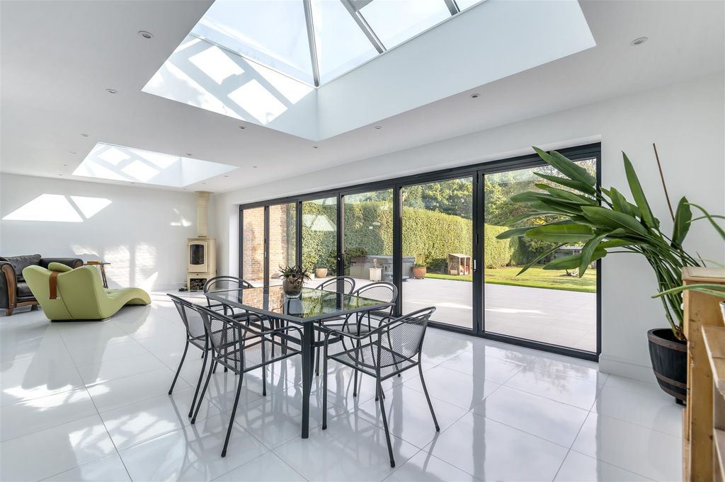 Property photo 3 of 49 902152 (27).Jpg