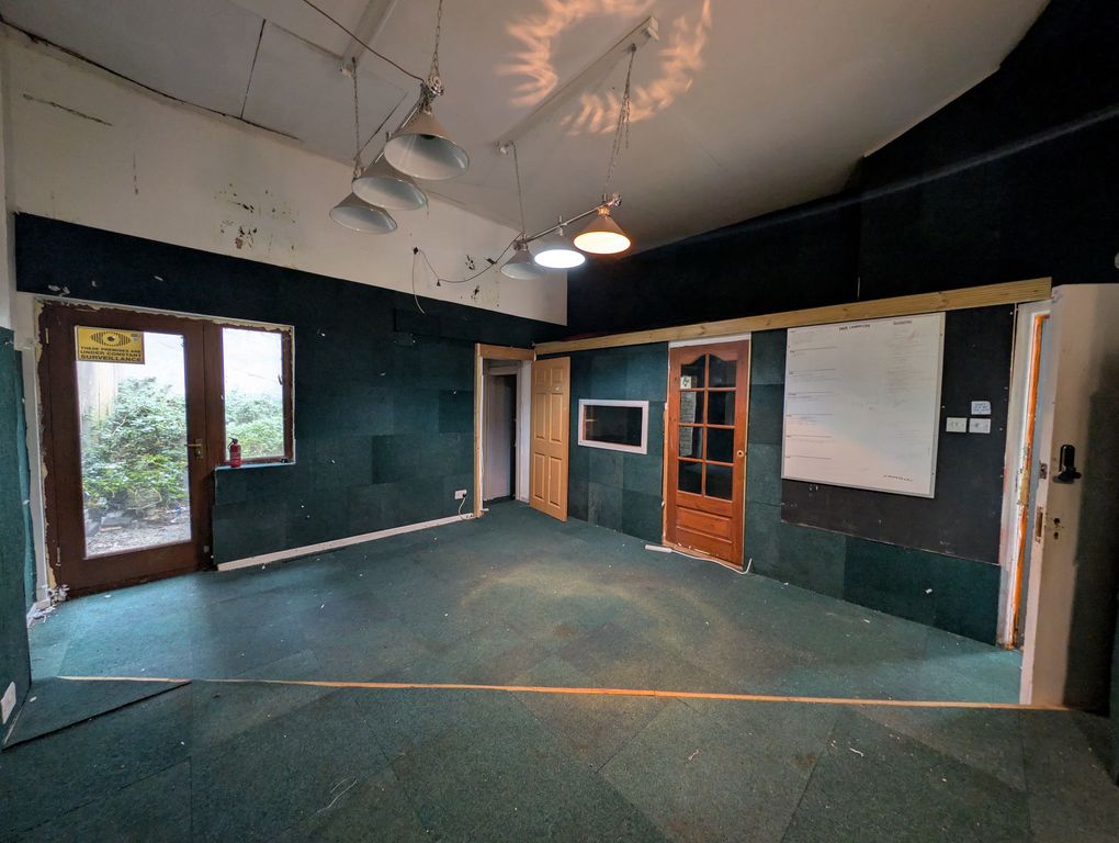 Property photo 3 of 15 Back Room