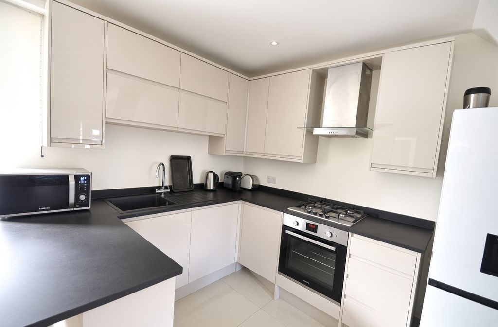 Property photo 3 of 8 Xcb7O