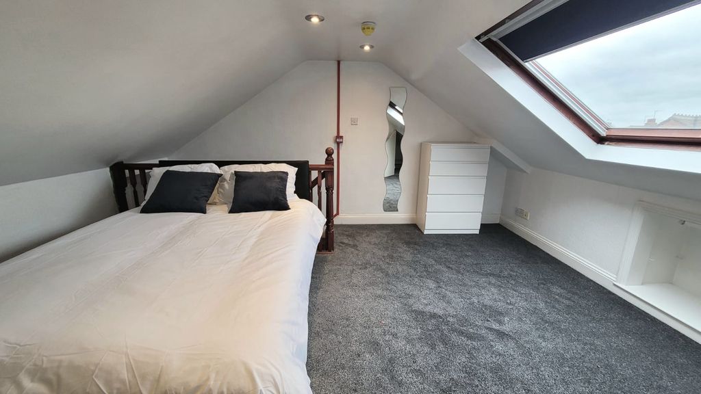 Property photo 1 of 14 Image