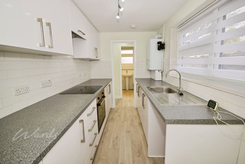 Property photo 2 of 8 Gardiner Kitchen