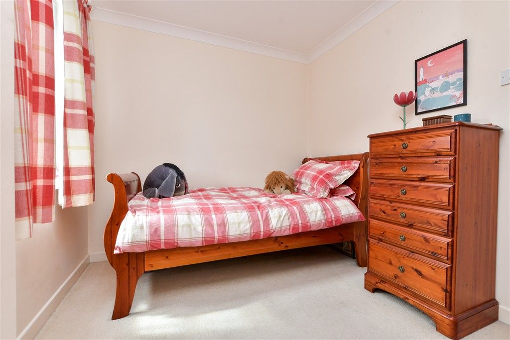 Property photo 3 of 9 Bedroom 2