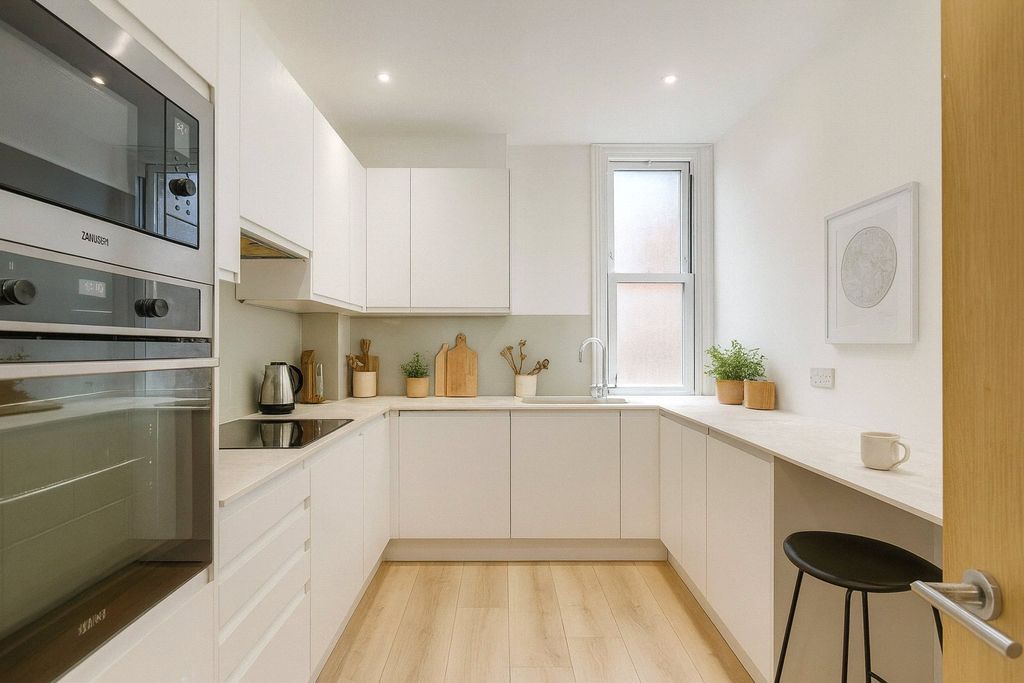 Property photo 2 of 10 Picture No. 19