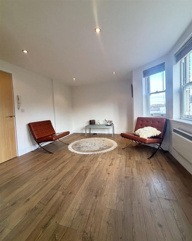 Property photo 3 of 11 Large Open Plan Living Area