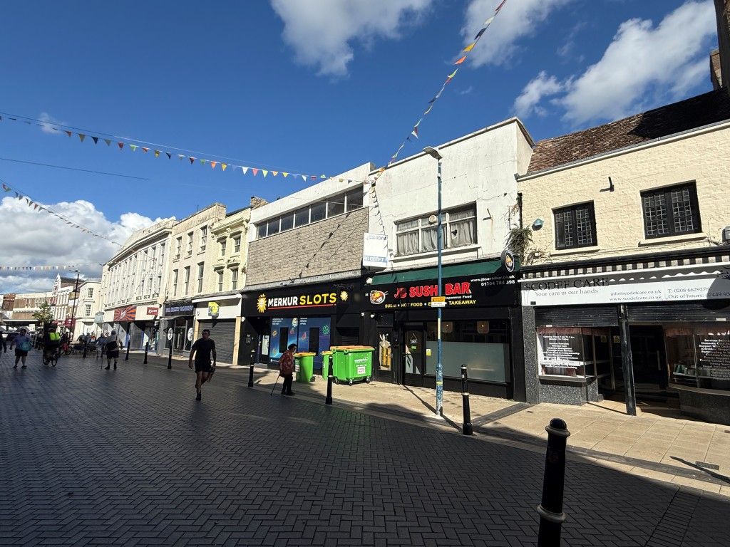 Property photo 2 of 2 View Of High Street
