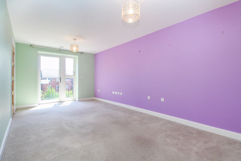 Property photo 3 of 18 Living Room