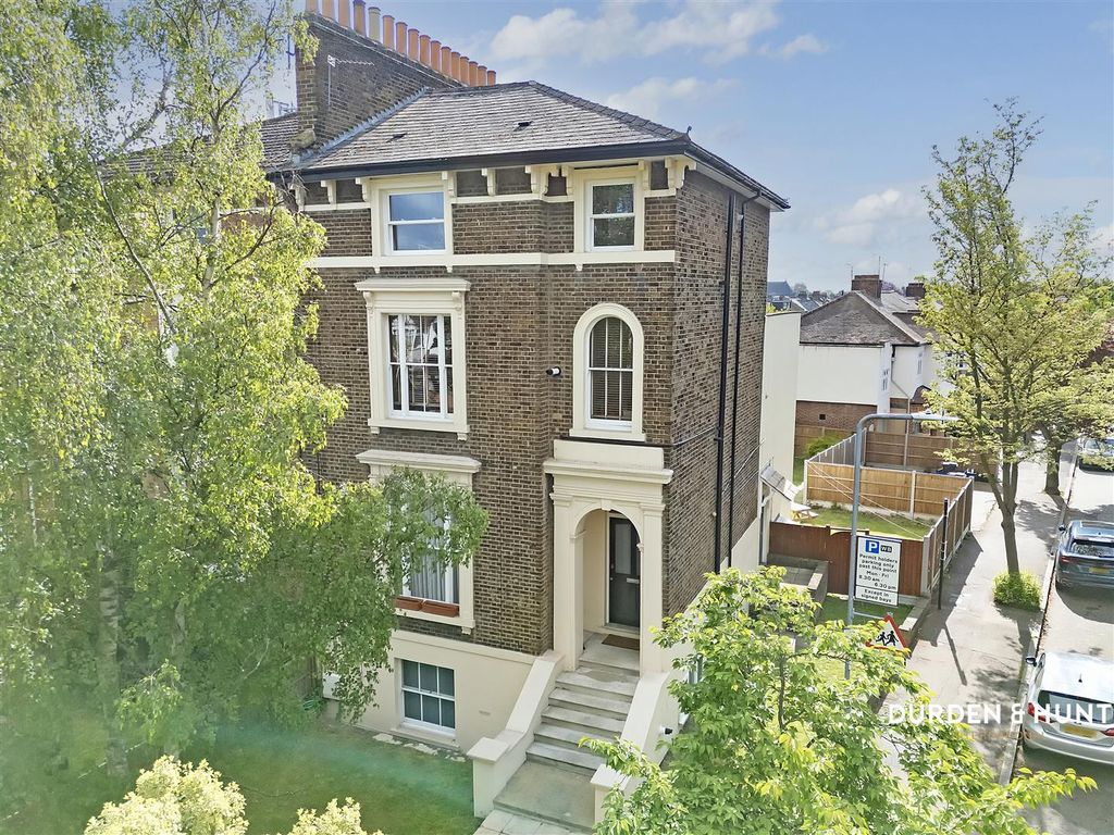 Property photo 1 of 19 New Wanstead