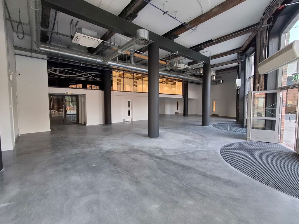 Property photo 1 of 16 Photo 12