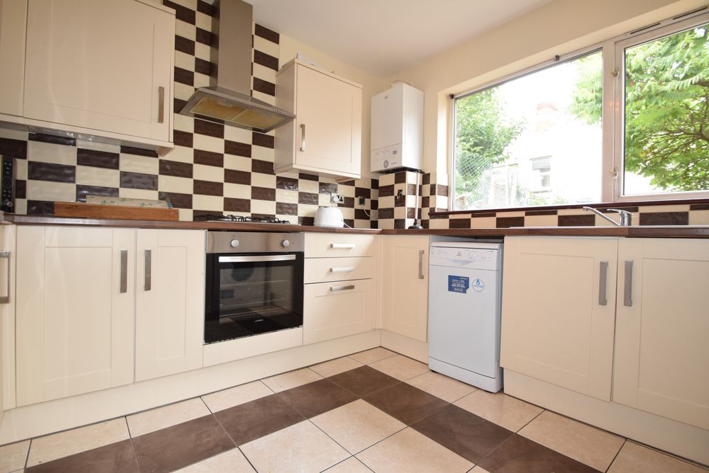 Property photo 2 of 11 Photo 2