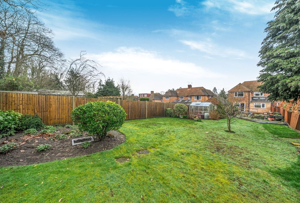 Property photo 2 of 19 1393822-5-697B38d...