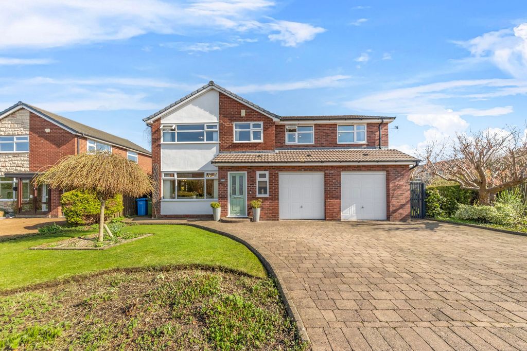Property photo 1 of 31