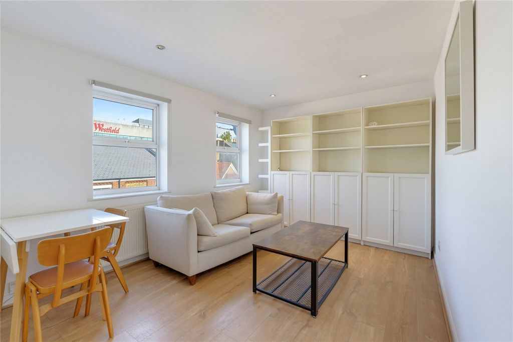 Property photo 1 of 11 Picture No. 05