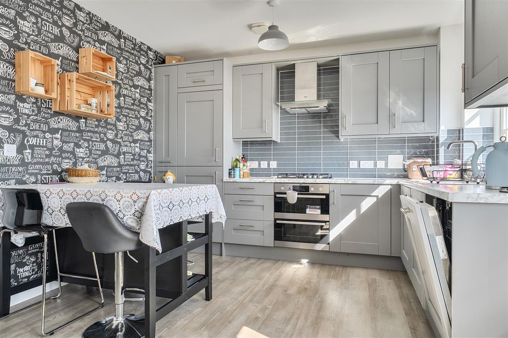 Property photo 3 of 26 1458034-5-6A01d20Cea8A8.Jpg