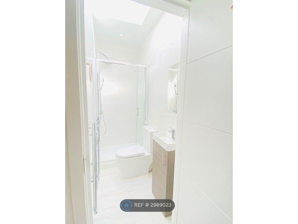 Property photo 3 of 3