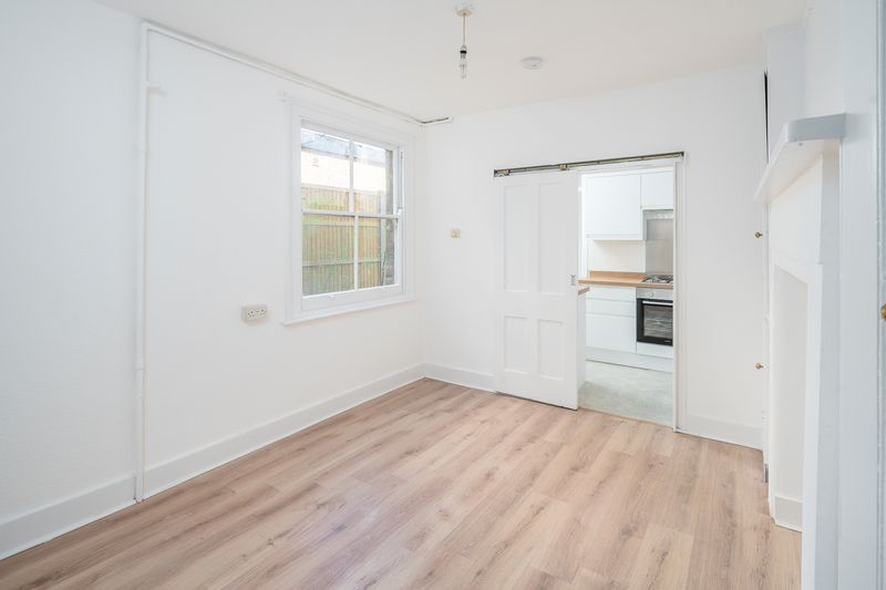 Property photo 2 of 11 Living Room