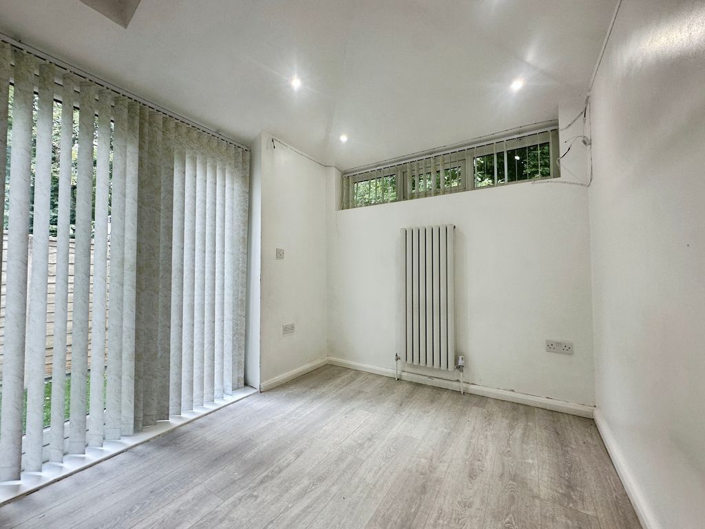 Property photo 3 of 13 Sun Room