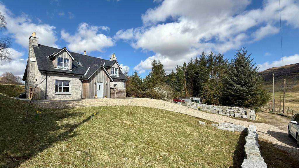 Property photo 2 of 40 2.Jpeg