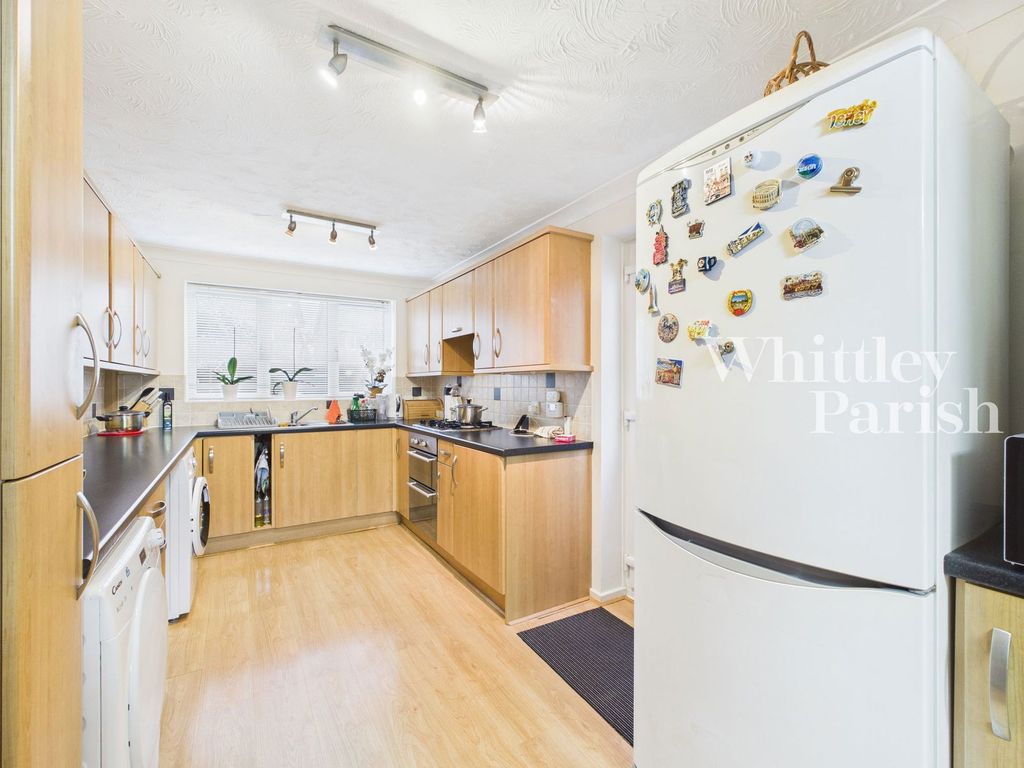 Property photo 3 of 11