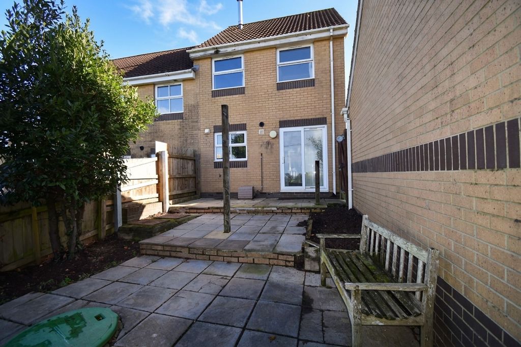 Property photo 3 of 14