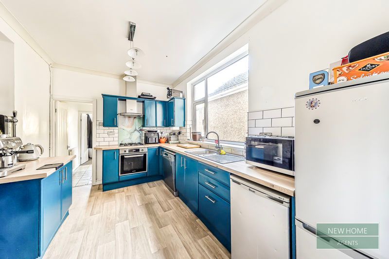 Property photo 3 of 17 Photo 9