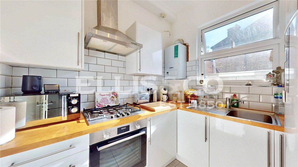Property photo 3 of 7 Picture No. 04