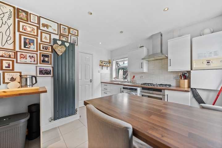 Property photo 3 of 24