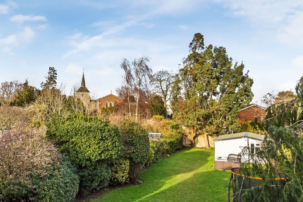 Additional image 7 of 5 bed detached house for saleCourt Avenue, Coulsdon CR5