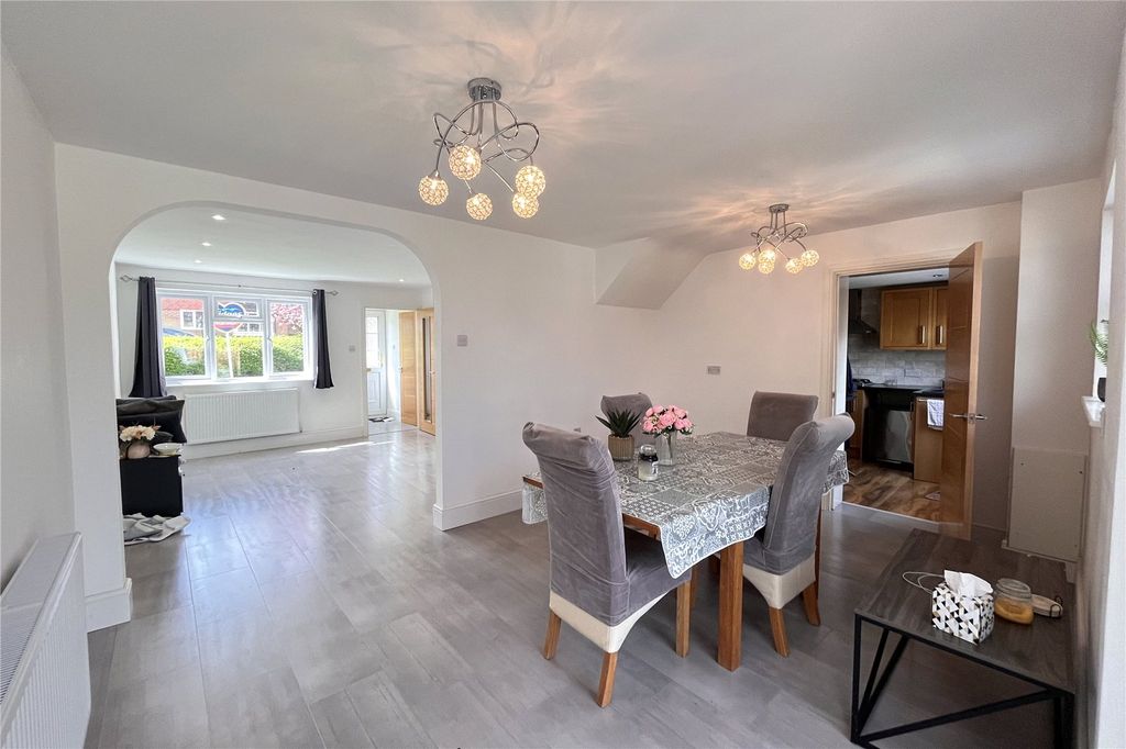 Property photo 3 of 14 Picture No. 27