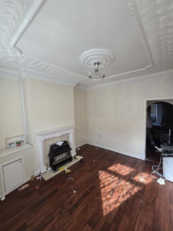 Property photo 3 of 16 A9482c5d-8Edd-4Ef3-84Fd-Aa55F688329c.Jpeg