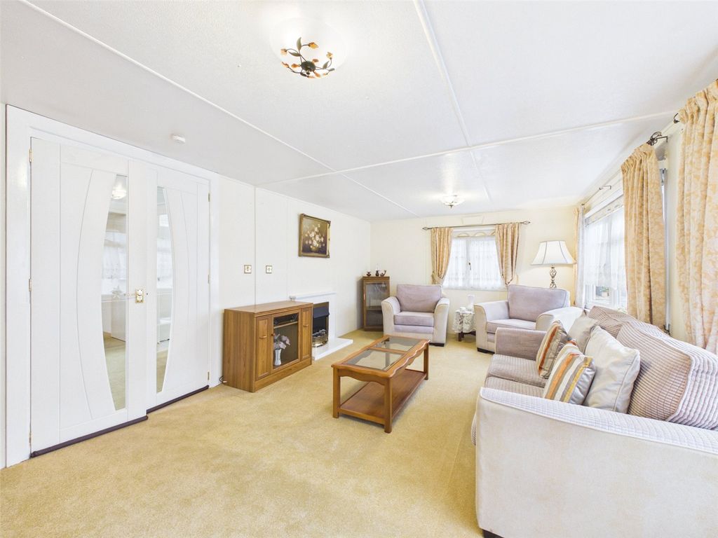 Property photo 2 of 16 Picture No. 02