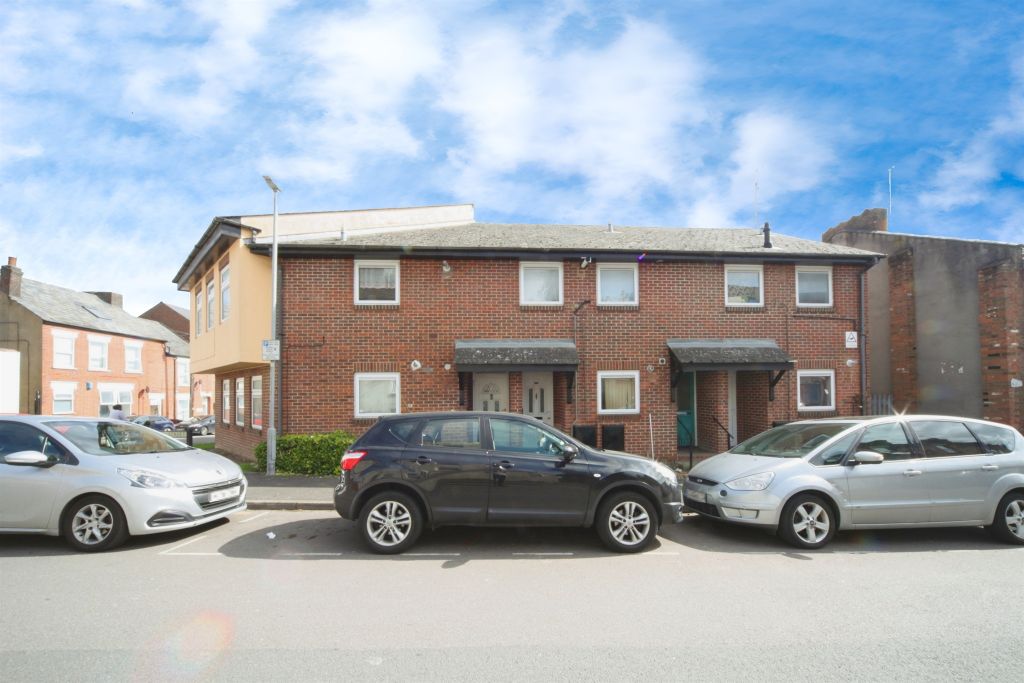 Property photo 1 of 7