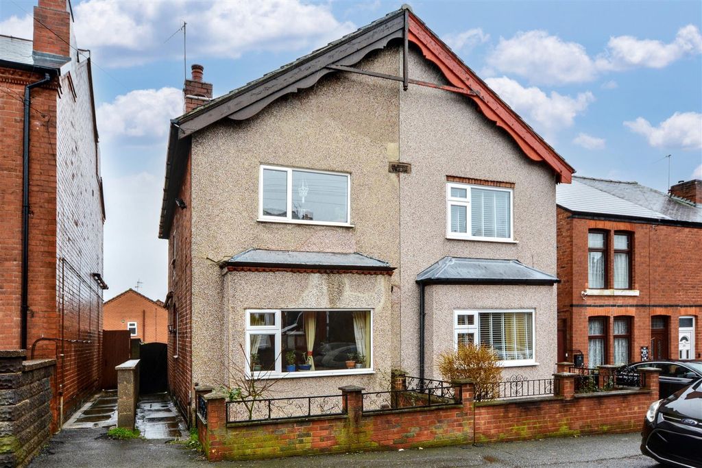 Property photo 1 of 18 Front.Jpeg