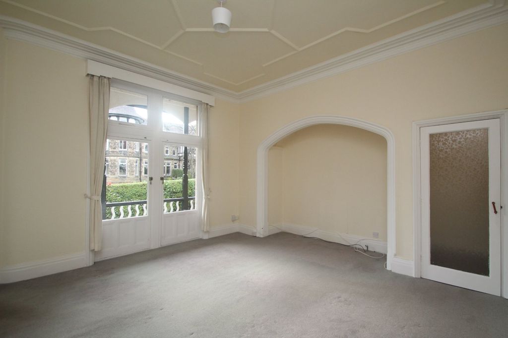 Property photo 2 of 11 Picture No. 13