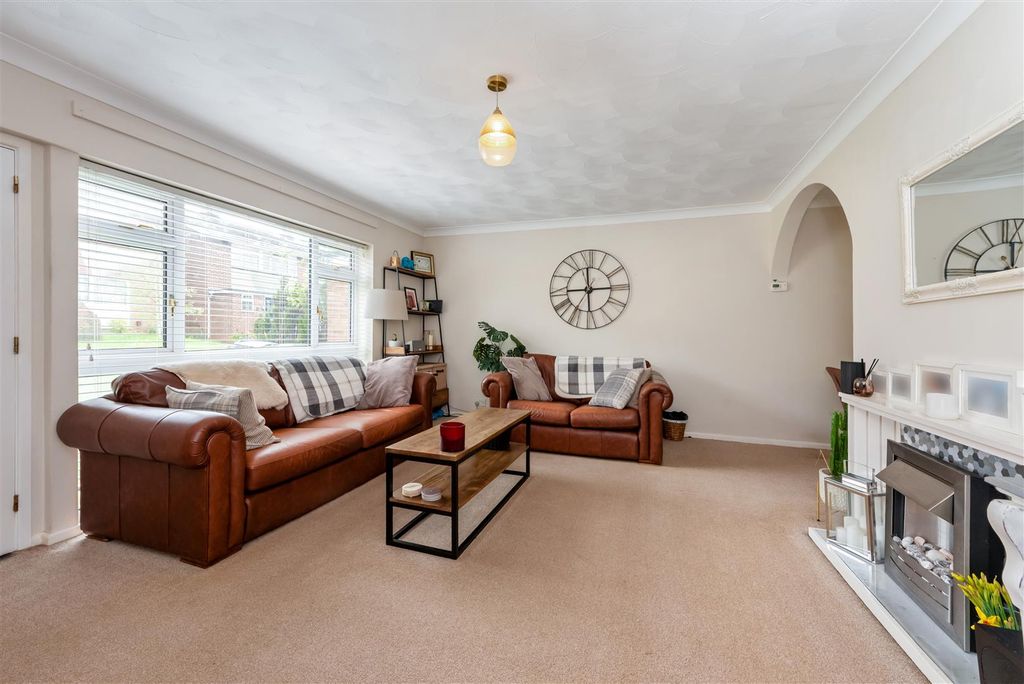 Property photo 3 of 19 Sketch_Ph20_6512580.Jpg