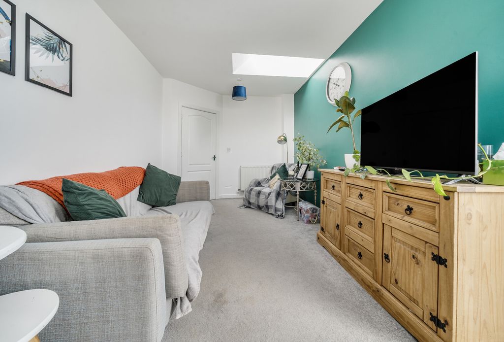 Property photo 2 of 20 1346302-10-68Bab1...